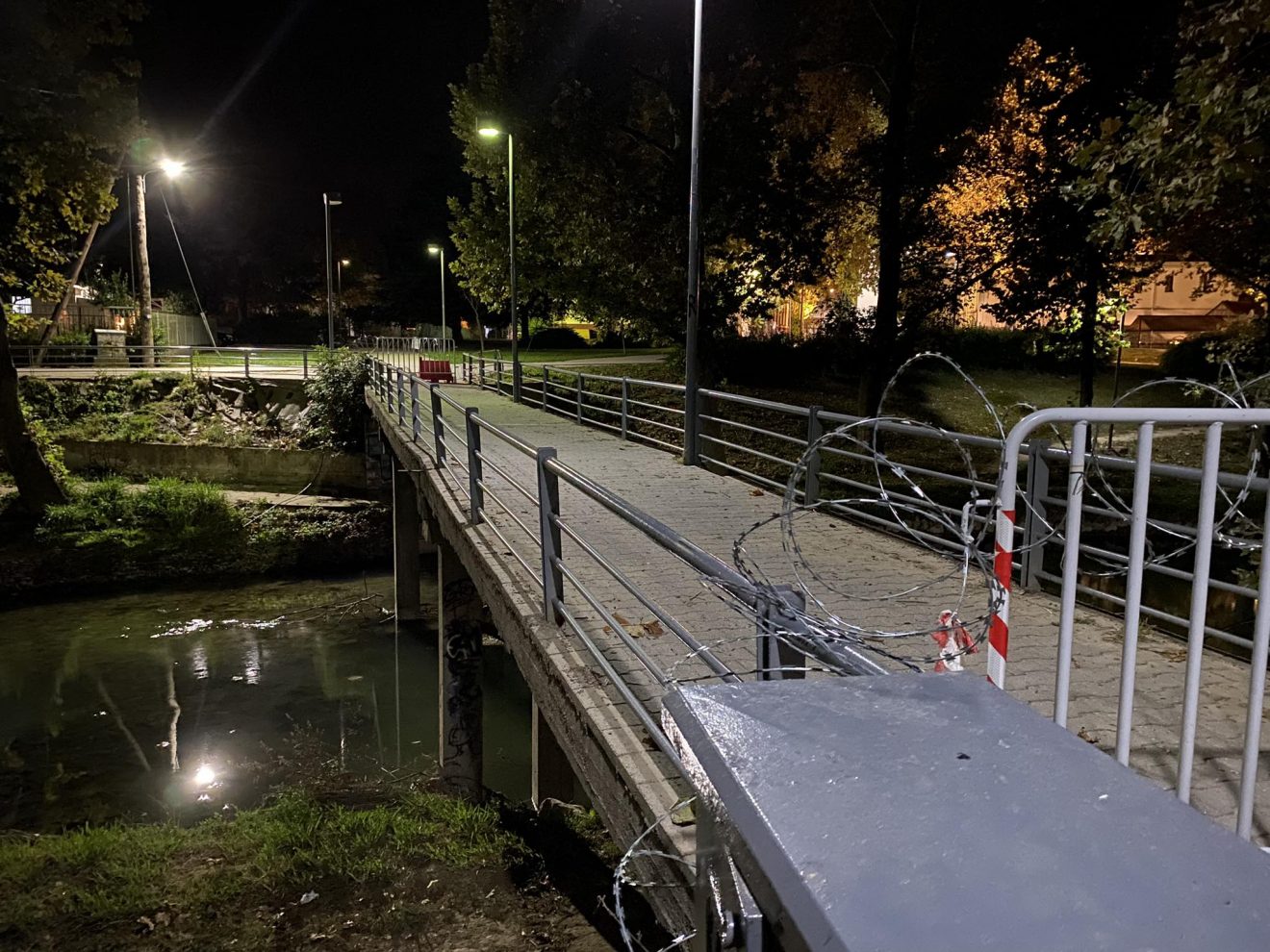 Μια σύγχρονη πεζογέφυρα στη θέση της παλιάς στον Άγιο Κωνσταντίνο